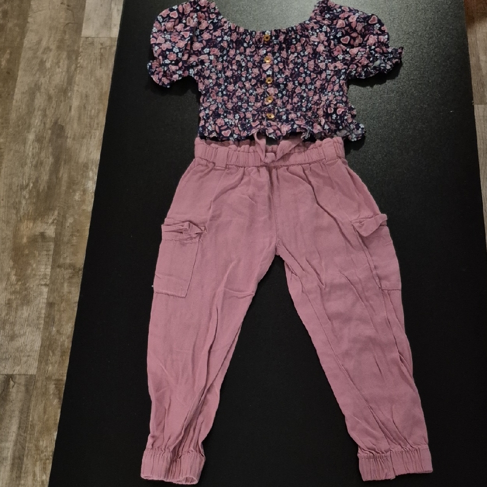 Kids' Pink Joggers with Floral Top